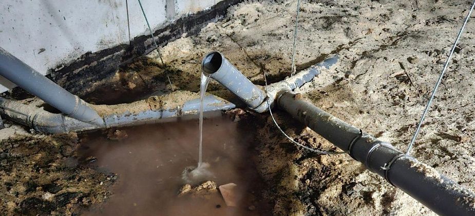 Подвал новостройки по Серова вновь тонет в фекалиях