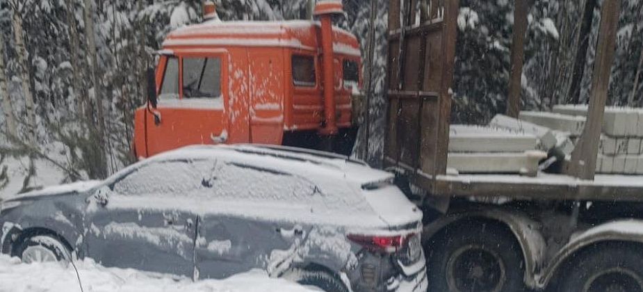 В аварию у Волчанска попали три автомобиля