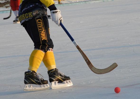 На этой неделе «Спутник» одержал еще две победы на областном чемпионате по хоккею