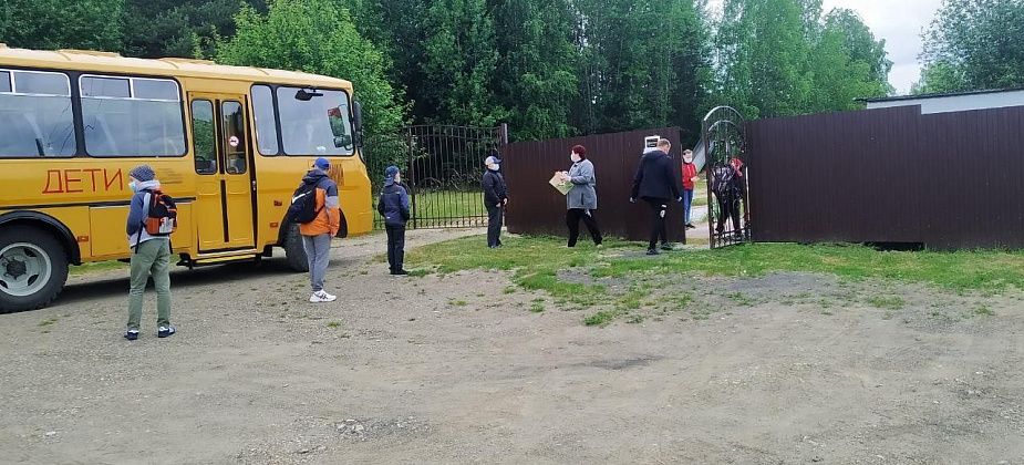 В загородном лагере "Светлячок" стартовала первая смена