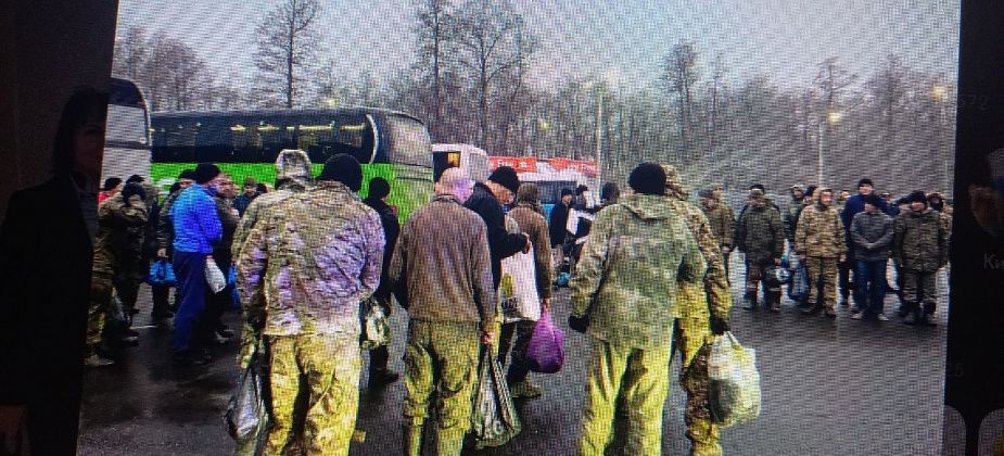 Карпинец и еще трое свердловчан освобождены из плена в рамках обмена 175 на 175