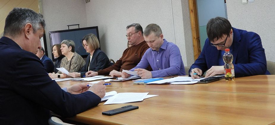 Карпинская Дума выдвинула своих кандидатов в новый состав Общественной палаты