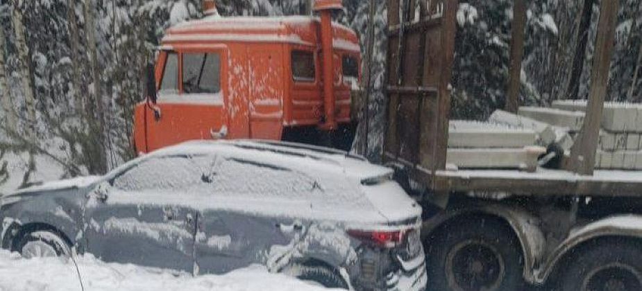 В ГАИ рассказали обстоятельства ДТП с тремя автомобилями возле Волчанска
