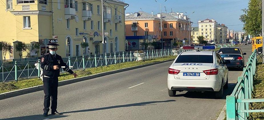 Пешеходы нарушают правила в два раза чаще водителей 