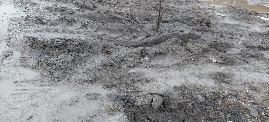 Жители улицы Савинова просят привести в порядок выезд на Пролетарскую