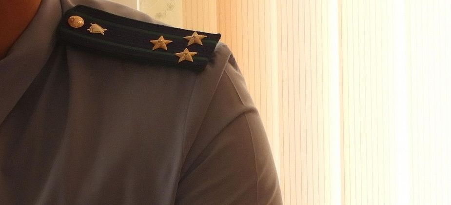 В прокуратуру Карпинска обратились строители подрядчика ЛПУ, которым не выплатили зарплату