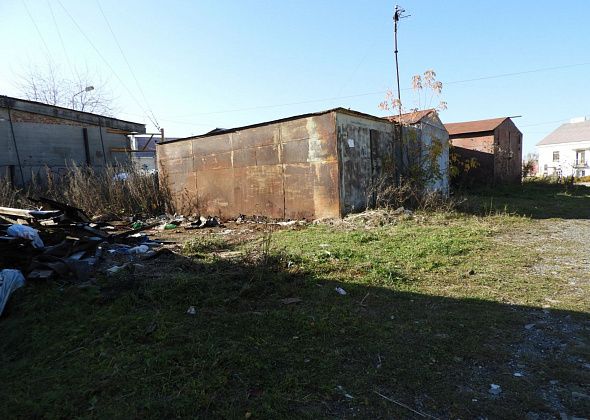 В Карпинске до конца месяца планируется снести пять бесхозных гаражей