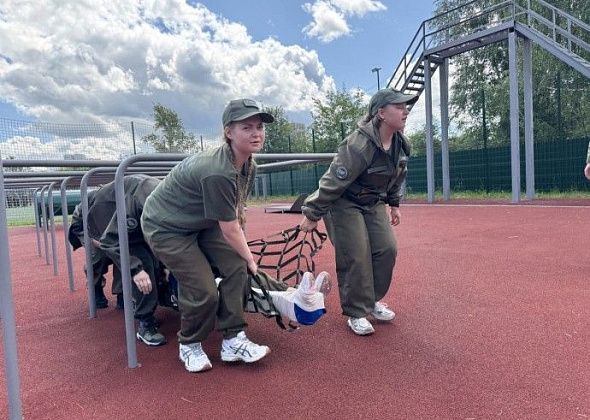 Школьница из Карпинска стала ученицей областного военно-спортивного лагеря