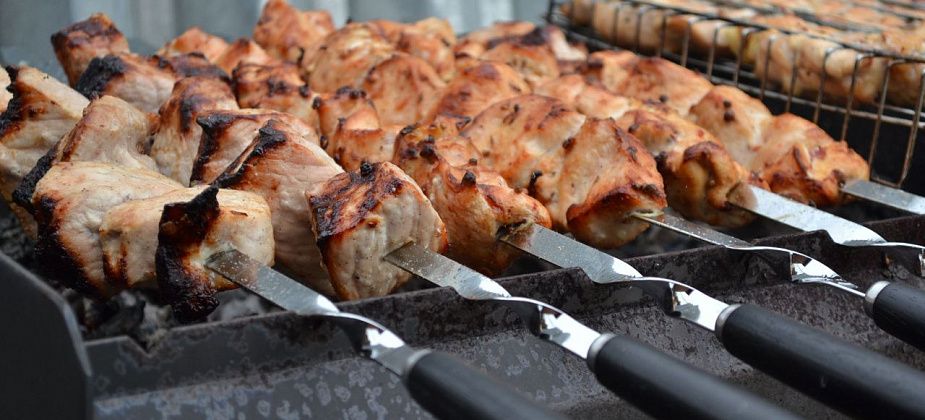 Нежные, ароматные и сочные: рецепты маринадов и соусов для шашлыков