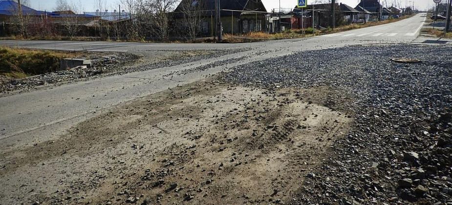 В Карпинске заключили контракт на летнее содержание дорог