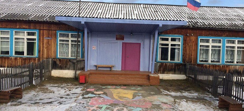 В поселке Сосновка наконец-то снесут старое здание школы