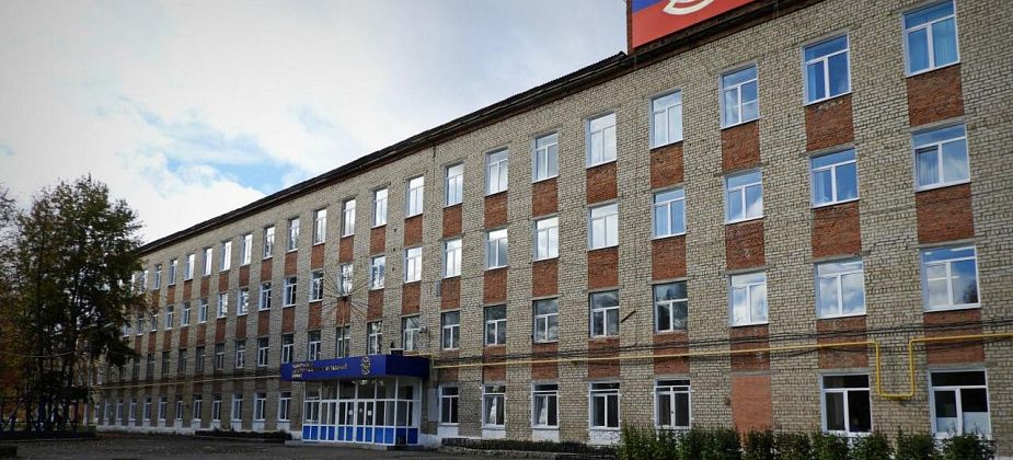 Работникам Эльмаша задерживают зарплату. Гендиректор завода объяснил причину