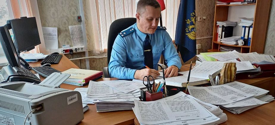 Про жалобы, примеры и общественное порицание. Прокурор Карпинска рассказал об итогах работы своего ведомства