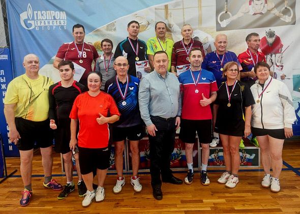 В карпинском ФОКе встретились почти полторы сотни теннисистов из двух соседних регионов