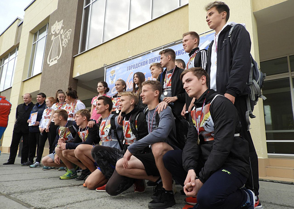 Ученики школы №2 одержали пять побед на эстафете "Юность"