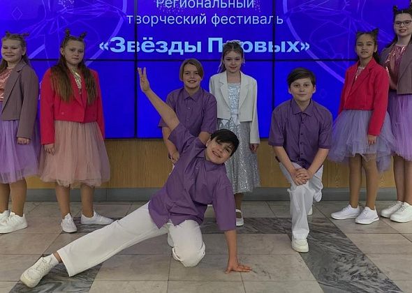 Юные вокалисты Карпинска заняли три первых места на региональном фестивале
