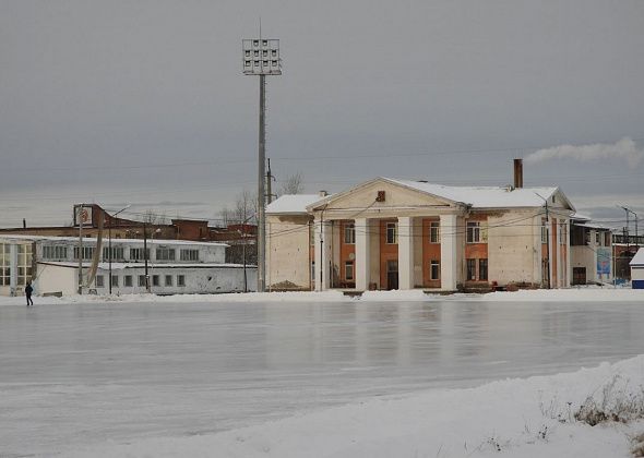 В Карпинске болельщикам разрешили прийти на субботнюю игру по хоккею с мячом