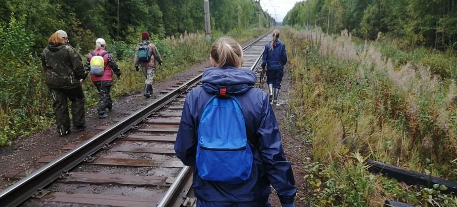 Карпинские спасатели уже третьи сутки ищут пропавшего в лесу человека