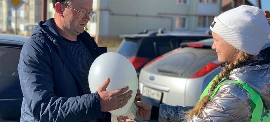 Ученики школы №2 призвали водителей к дисциплине на дороге