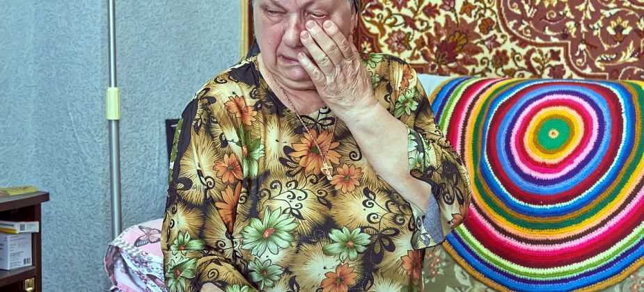 "Дочь схватила ее за руки: "Помогите, пожалуйста. Я хочу жить!". Пенсионерка, похоронившая единственного ребенка, возмущена отношением медиков