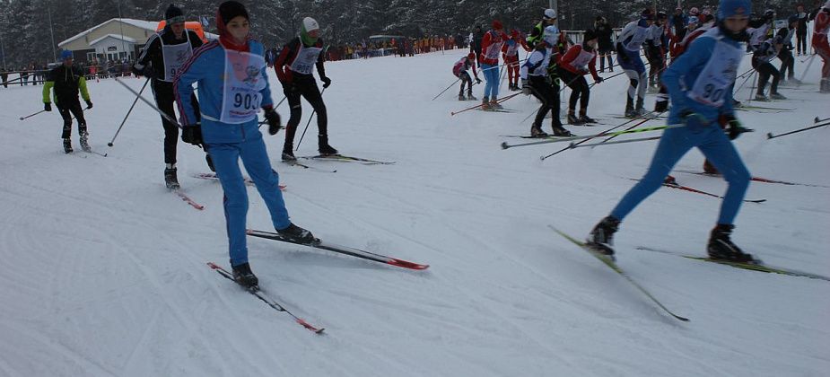 Карпинские лыжницы участвовали во Всероссийских соревнованиях