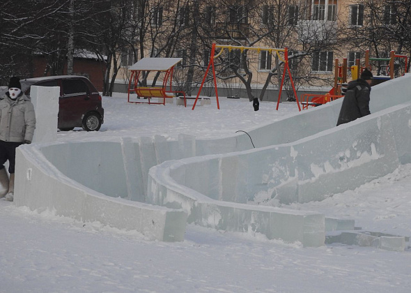 За безопасность детей на объектах ледового городка отвечают родители