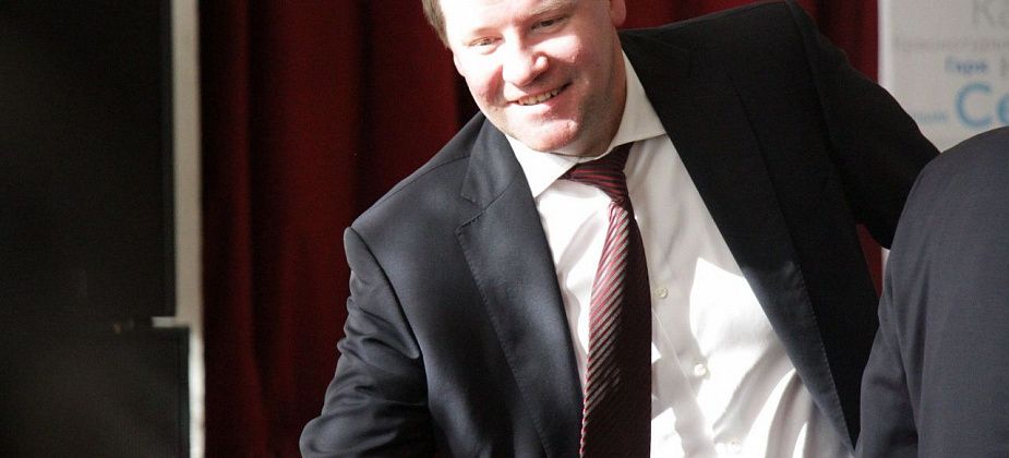 Карпинск с рабочим визитом посетил бывший мэр и депутат Госдумы Сергей Бидонько