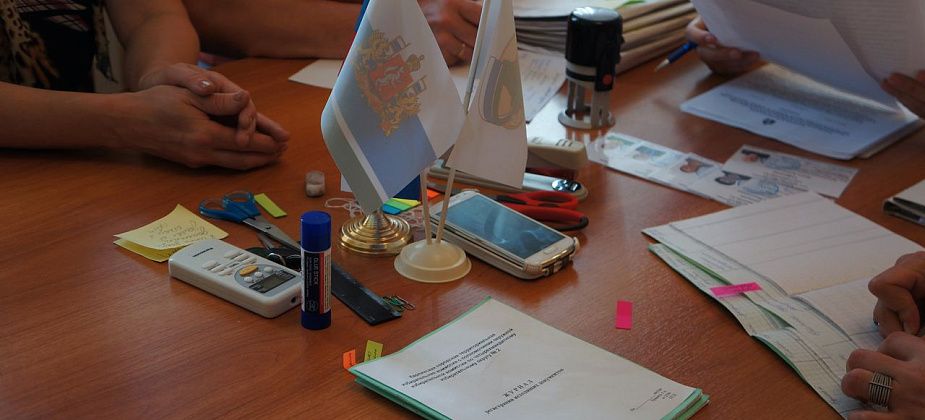 Карпинская ТИК зарегистрировала еще четырех кандидатов в городскую Думу