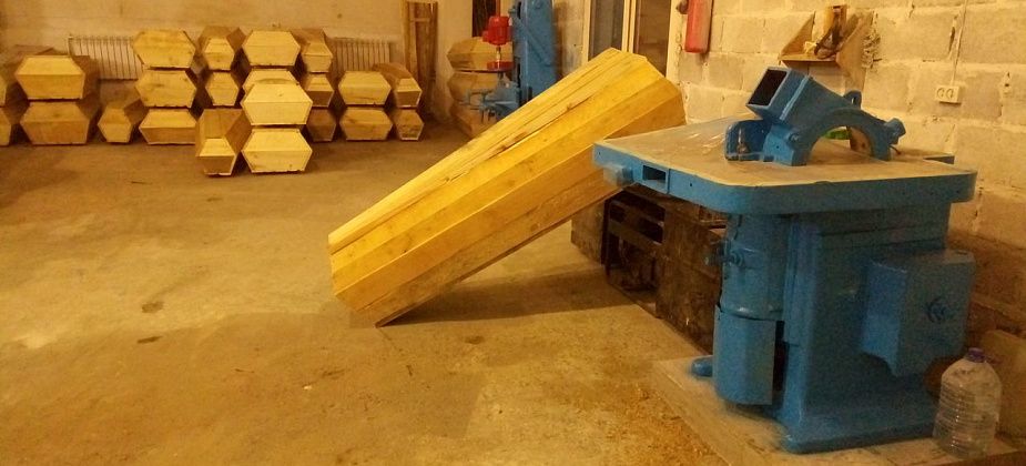 О домовинах и гробовых дел мастерах