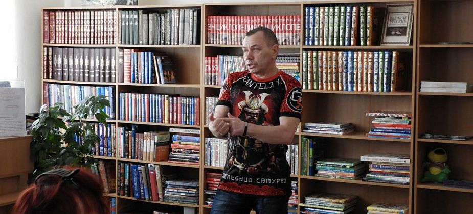 В Карпинске прошла творческая встреча со спортсменом и певцом Александром Амутных