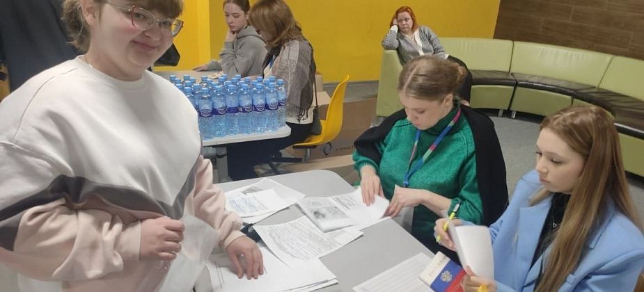 Школьница из Карпинска стала призером регионального этапа Всероссийской олимпиады по истории