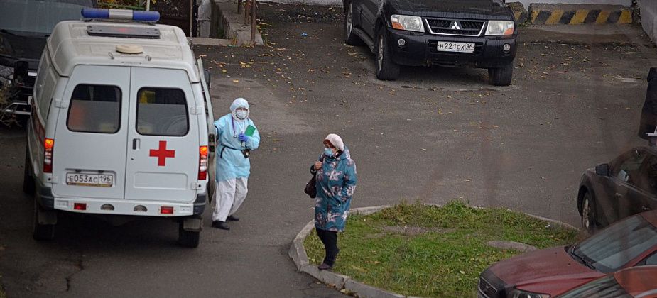 «Три койки свободны»: главврач ЦГБ доложил о ситуации с COVID-19 в Карпинске на сегодняшний день