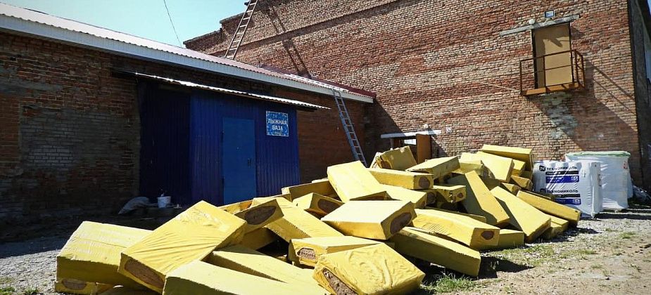 Директор спортшколы рассказал, как идут дела с ремонтом здания ДЮСШ