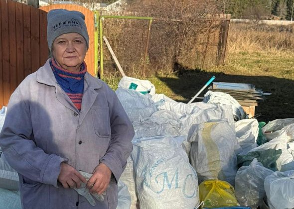 Жительница Карпинска собрала 8 кубометров вторсырья и отправила их на мусоросортировочный комплекс