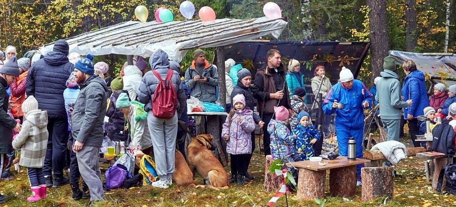 Карпинских пенсионеров приглашают на «Осеннюю прогулку» в соседнем городе