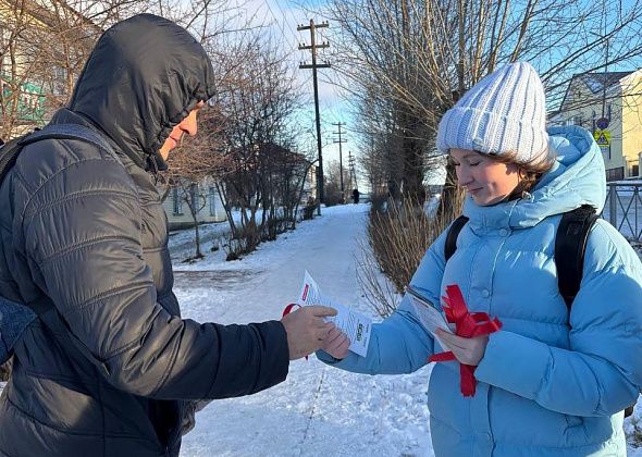 Школьники провели акцию на улицах, посвященную дню борьбы со СПИДом