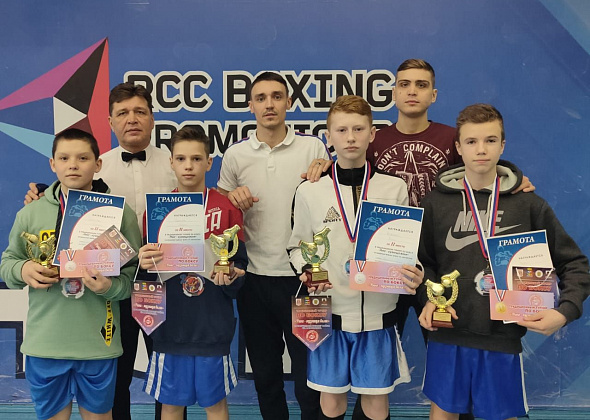 Карпинские боксеры привезли из Краснотурьинска семь медалей