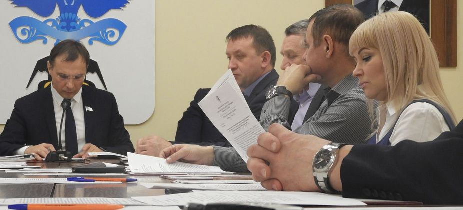 Карпинские депутаты не спешат отчитываться о доходах