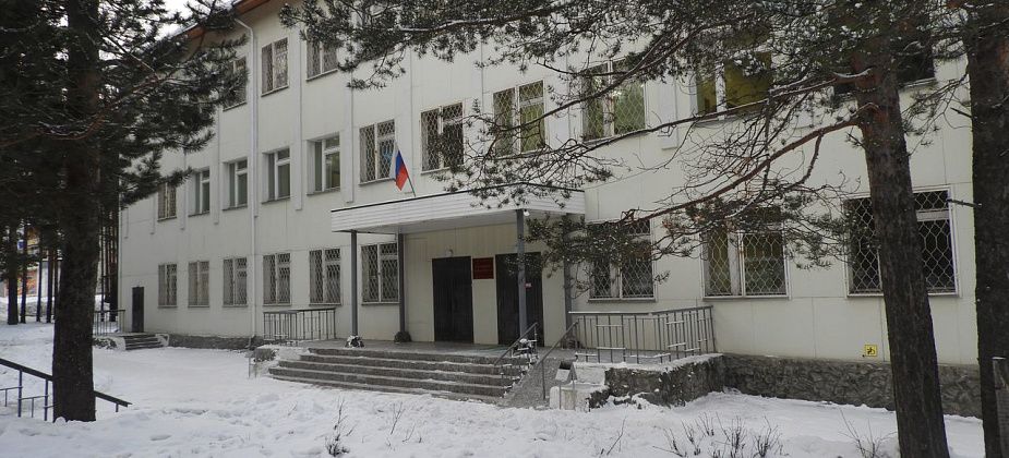 Карпинские суд приговорил хозяина наркопритона к сроку в колонии строгого режима