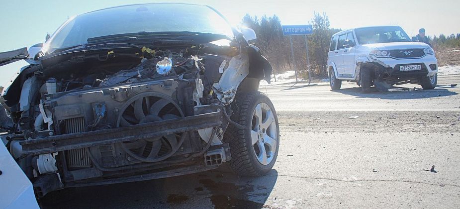 В ЦГБ не согласны с публикацией «Вечернего Карпинска» о ДТП с участием служебного автомобиля