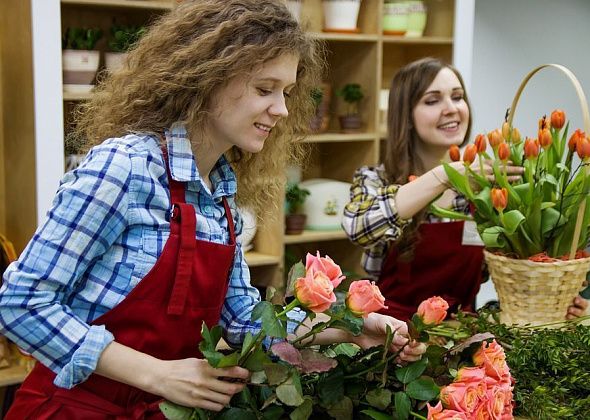 Флорист, монтажник, медсестра. Публикуем список свежих вакансий