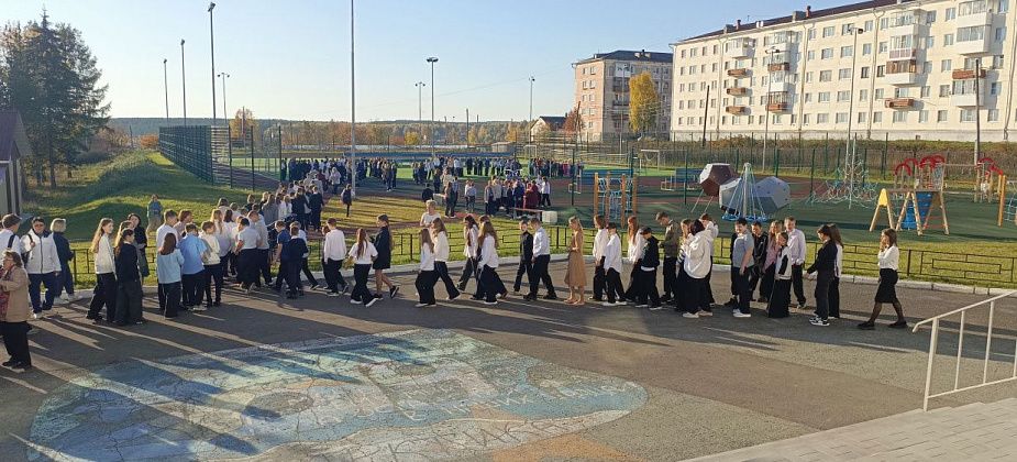 Справились на «отлично»: в школе №5 прошла учебно-тренировочная эвакуация