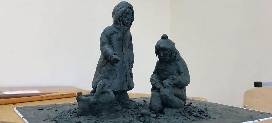 Воспитанница Карпинской школы искусств признана лучшей на окружном конкурсе по скульптуре