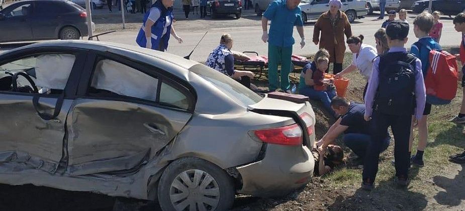 На Некрасова произошло ДТП. Четверо пострадавших госпитализированы в ЦГБ Краснотурьинска