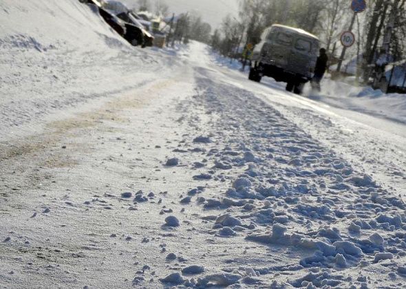 В Карпинске начали искать подрядчика для зимнего содержания городских дорог в 2025 году