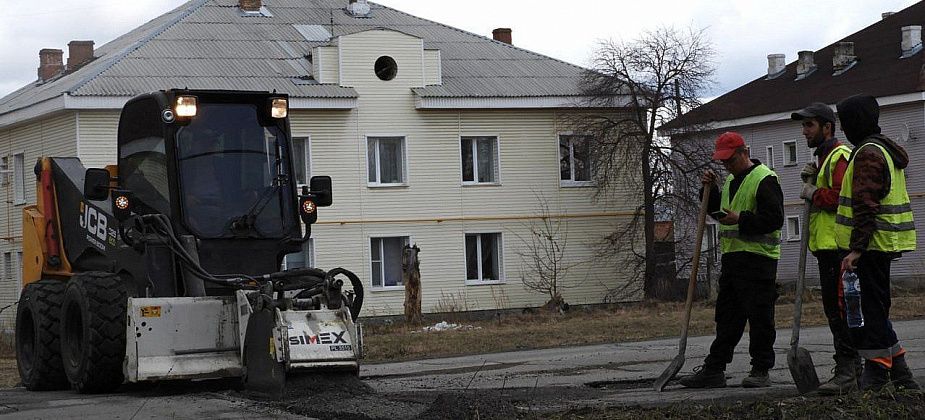 В Карпинске завершились работы по ямочному ремонту 
