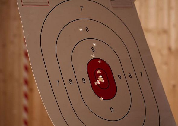 Карпинский техникум стал вторым на окружном турнире по стрельбе из пневматической винтовки