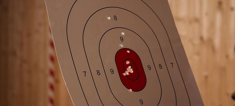 Карпинский техникум стал вторым на окружном турнире по стрельбе из пневматической винтовки