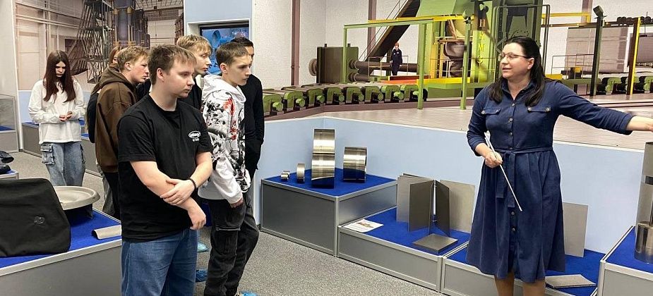Студенты КМТ побывали на предприятии в Верхней Салде