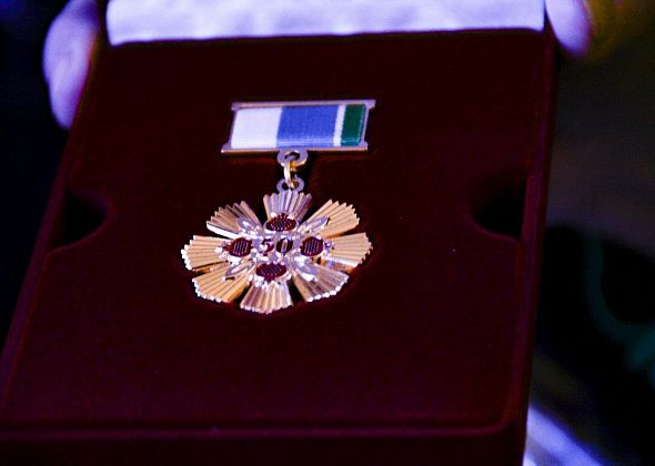 Карпинская семья Чупраковых удостоена областного знака отличия за крепкий брак
